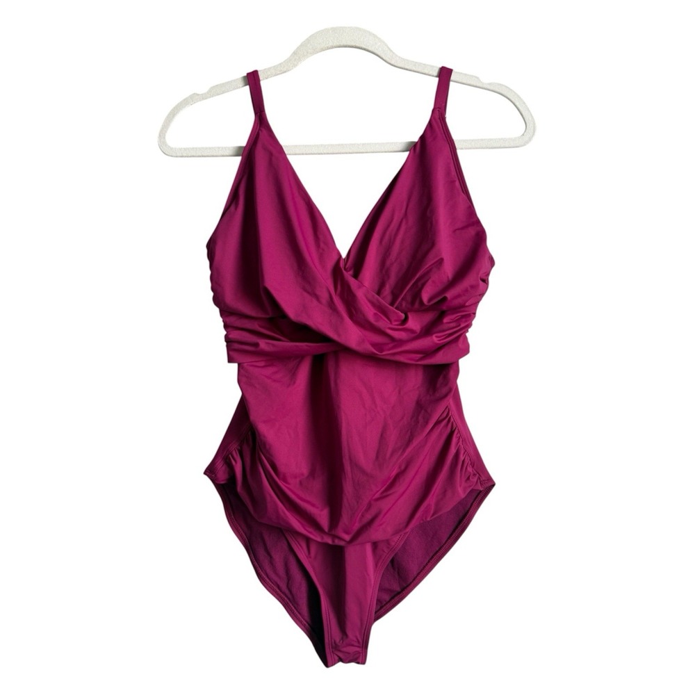 Tommy Bahama Pearl Magenta One Piece Swimsuit Ruched V-Neck Tummy Control Sz 10